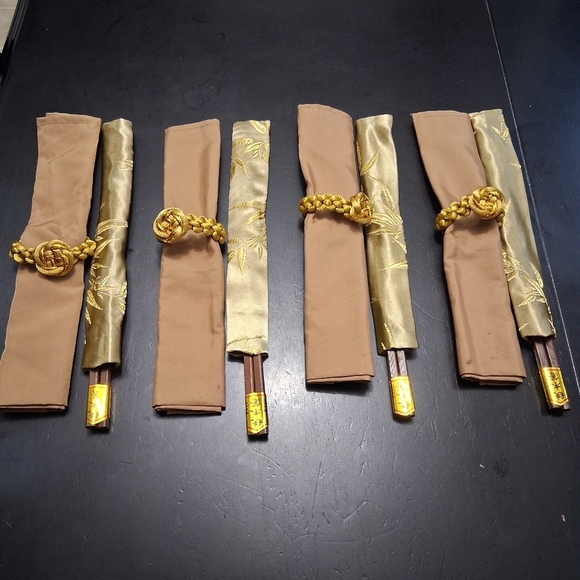 Asian Night 4 Piece Setting - Picture 3 of 7